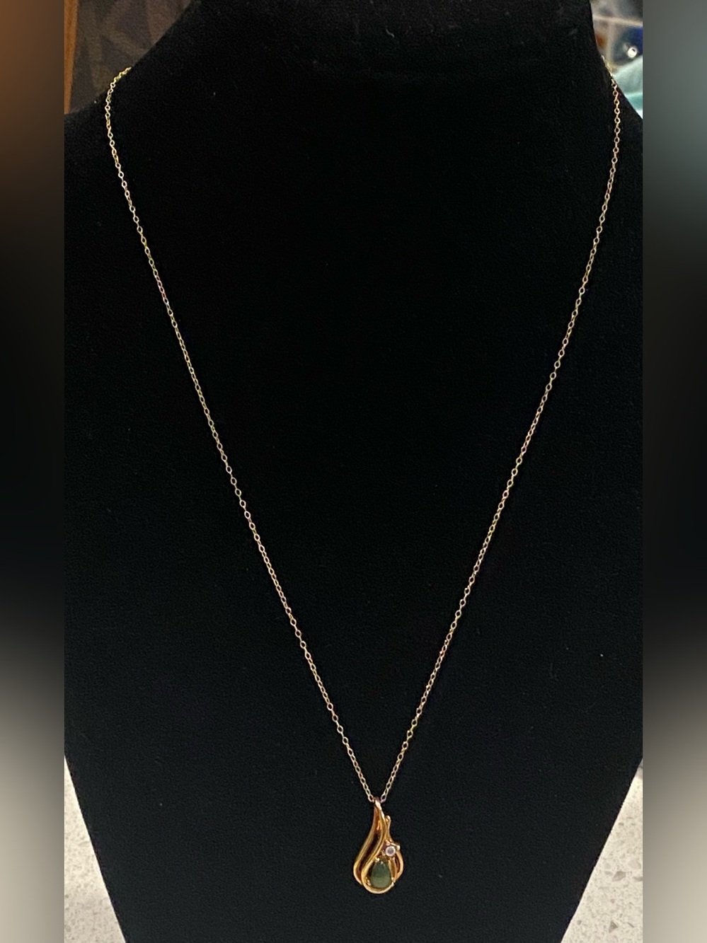 Vintage Uncas 14K GF Jade Diamond Teardrop Pendant Necklace Ronte of Hollywood